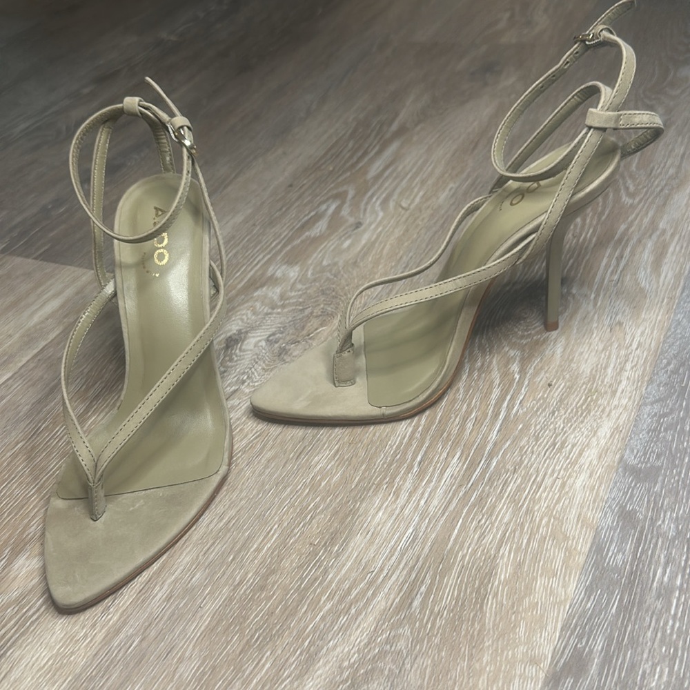 NWOT Elegant Beige Strappy Heels
